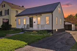 27 Hyde Park, Lockport City, NY 14094