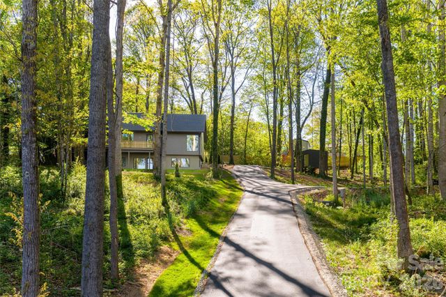 137 English Drive, Candler, NC 28715