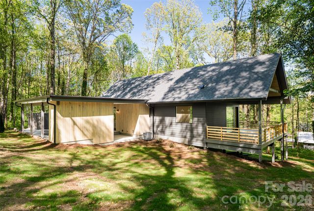 137 English Drive, Candler, NC 28715
