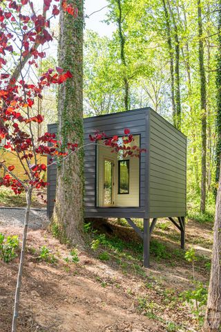 137 English Drive, Candler, NC 28715