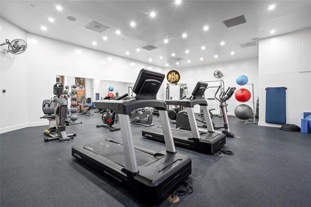 3350 Mccue Road 1703, Houston, TX 77056