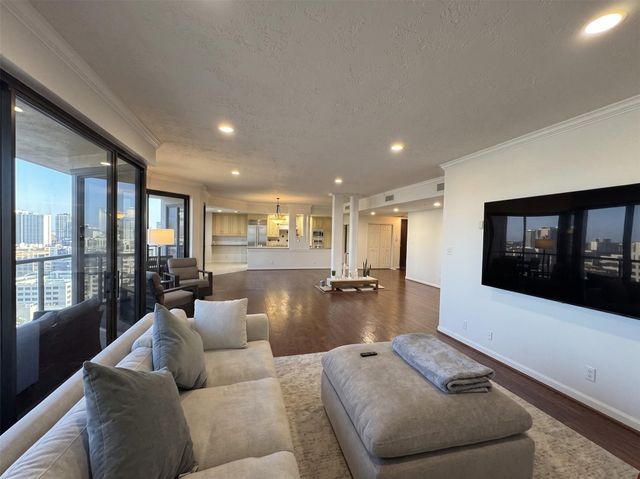 3350 Mccue Road 1703, Houston, TX 77056