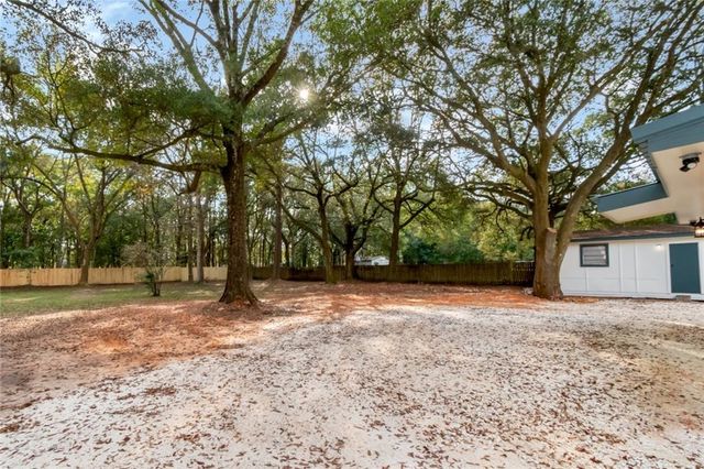 8253 Half Mile Road, Irvington, AL 36544