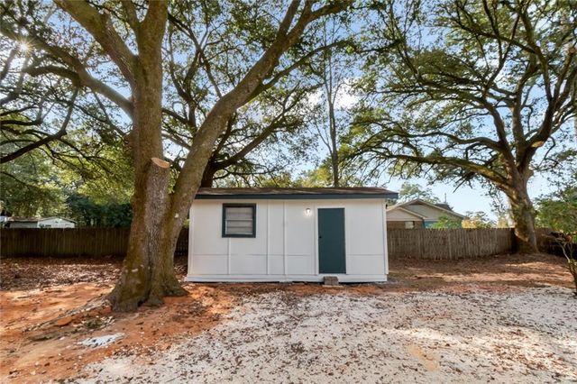 8253 Half Mile Road, Irvington, AL 36544