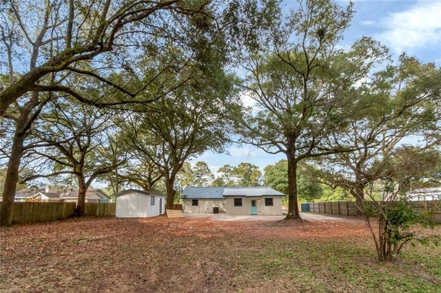 8253 Half Mile Road, Irvington, AL 36544