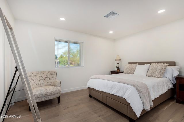 3717 E ALTADENA Avenue, Phoenix, AZ 85028