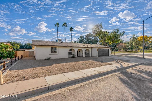 3717 E ALTADENA Avenue, Phoenix, AZ 85028