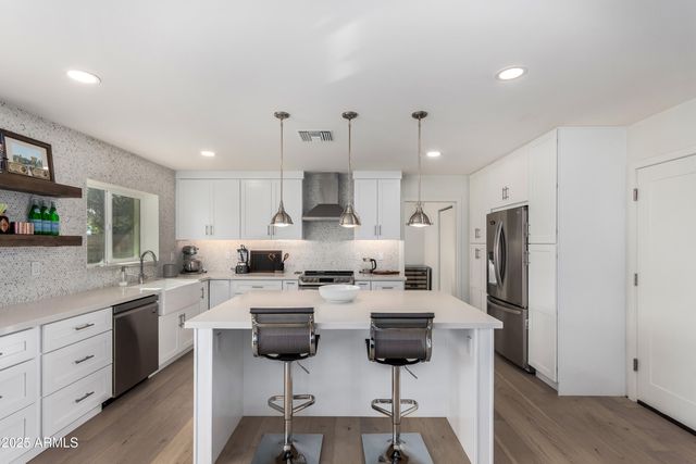 3717 E ALTADENA Avenue, Phoenix, AZ 85028