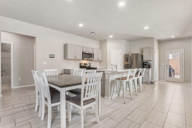 4850 Sandia Peak Road NE, Rio Rancho, NM 87144