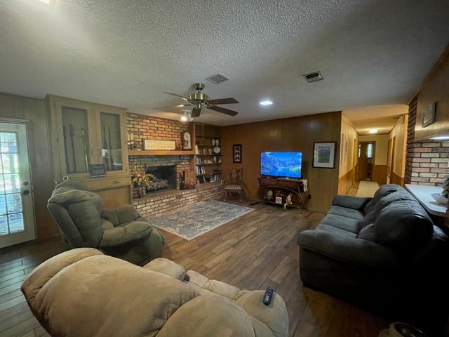 1203 CR 1127, Daingerfield, TX 75638