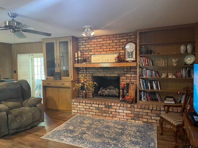 1203 CR 1127, Daingerfield, TX 75638