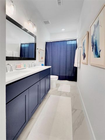 3107 Somerset Levens Lane, Houston, TX 77055