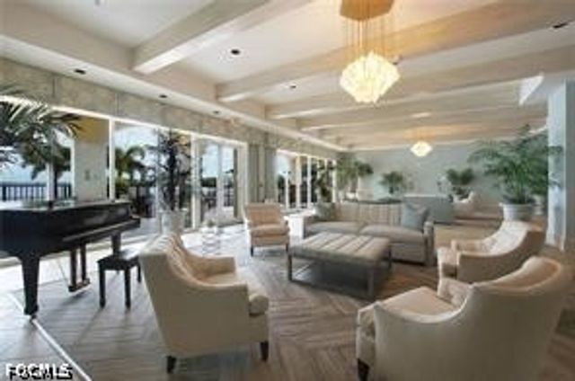 2797 First ST 2002, Fort Myers, FL 33916