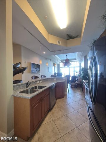 2797 First ST 2002, Fort Myers, FL 33916