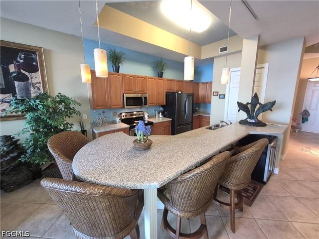 2797 First ST 2002, Fort Myers, FL 33916