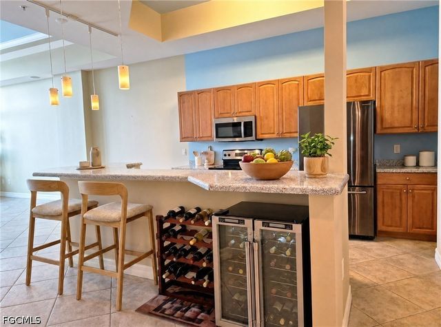 2797 First ST 2002, Fort Myers, FL 33916