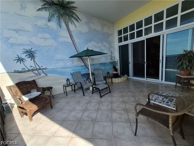 2797 First ST 2002, Fort Myers, FL 33916