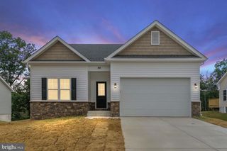 194 LARIMAR LN, Inwood, WV 25428