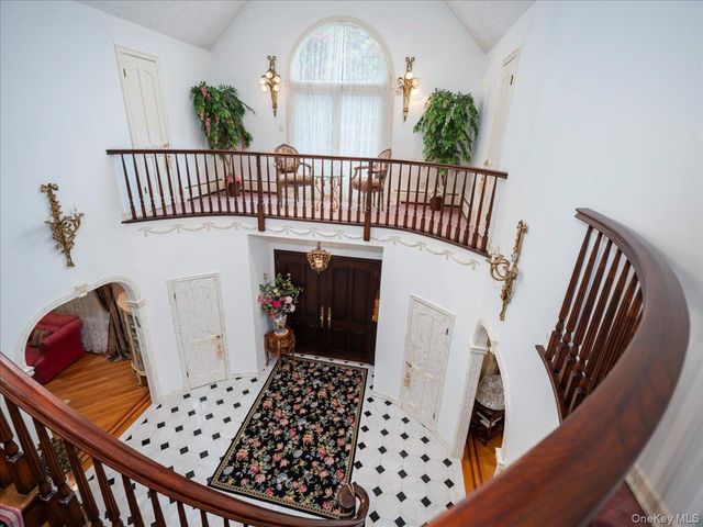 11 Bartlett Road, Monsey, NY 10952
