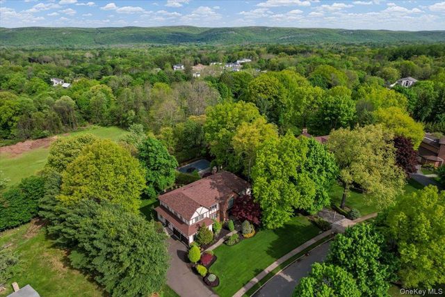 11 Bartlett Road, Monsey, NY 10952
