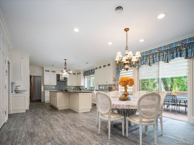 11 Bartlett Road, Monsey, NY 10952