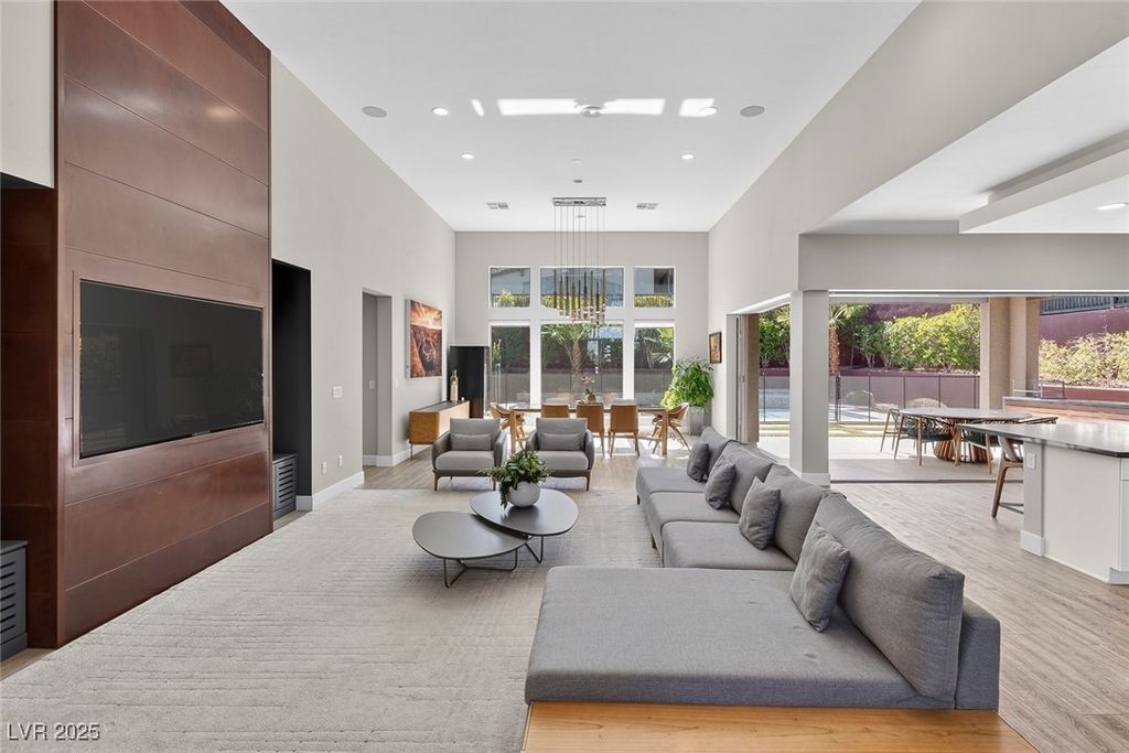 10241 Kirkwood Gaps Avenue, Las Vegas, NV 89135