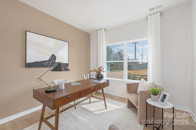 823 Adelston Lane, Asheville, NC 28804