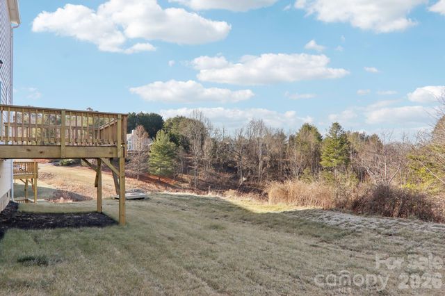 823 Adelston Lane, Asheville, NC 28804