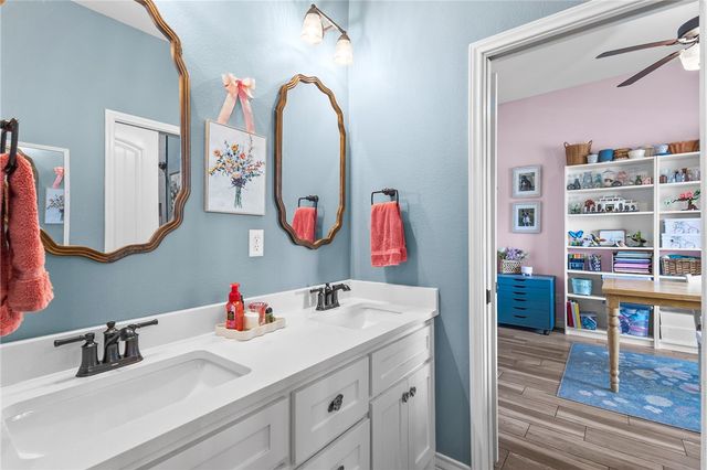8206 Grand Canyon St, Corpus Christi, TX 78414