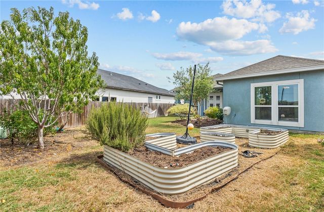 8206 Grand Canyon St, Corpus Christi, TX 78414