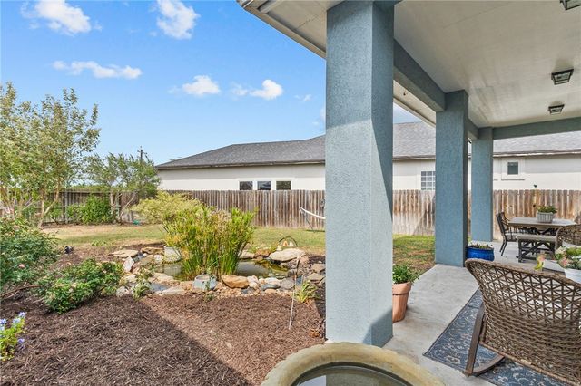 8206 Grand Canyon St, Corpus Christi, TX 78414