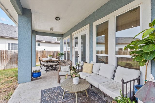 8206 Grand Canyon St, Corpus Christi, TX 78414