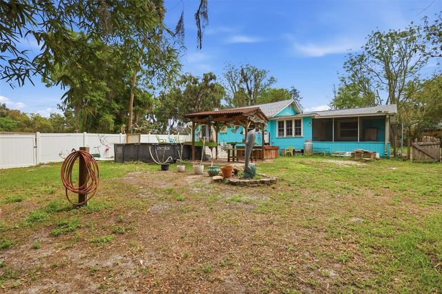 460 ALHAMBRA AVENUE, De Leon Springs, FL 32130
