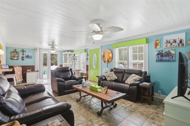 460 ALHAMBRA AVENUE, De Leon Springs, FL 32130