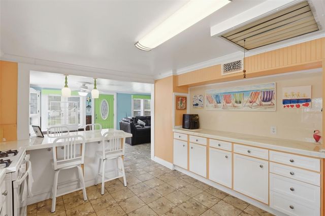 460 ALHAMBRA AVENUE, De Leon Springs, FL 32130