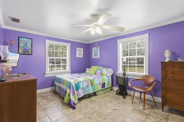 460 ALHAMBRA AVENUE, De Leon Springs, FL 32130