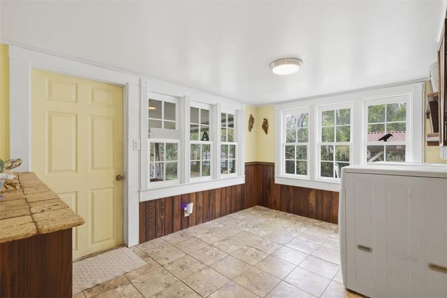 460 ALHAMBRA AVENUE, De Leon Springs, FL 32130