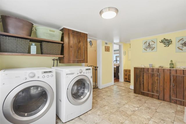 460 ALHAMBRA AVENUE, De Leon Springs, FL 32130