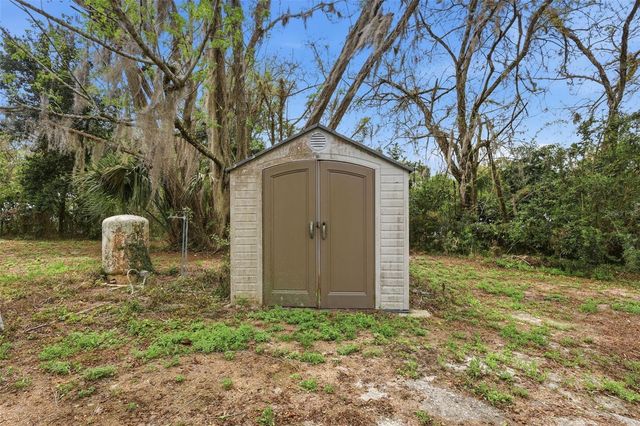 460 ALHAMBRA AVENUE, De Leon Springs, FL 32130