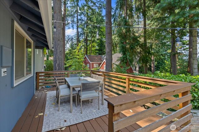 18224 24th Avenue NE, Shoreline, WA 98155