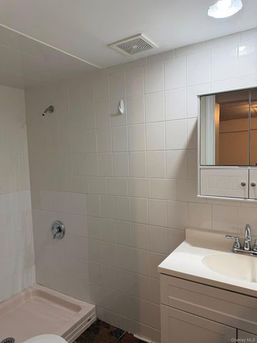 168 Woodycrest Drive, Farmingville, NY 11738