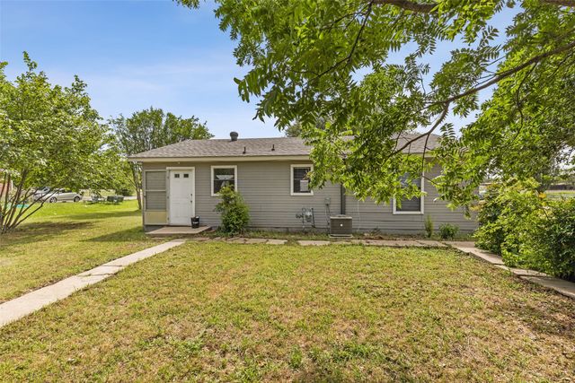 420 S Riggins Street, Anna, TX 75409