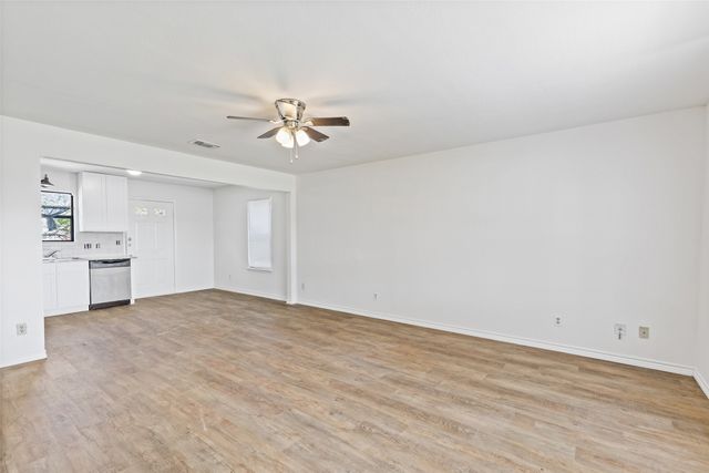 420 S Riggins Street, Anna, TX 75409