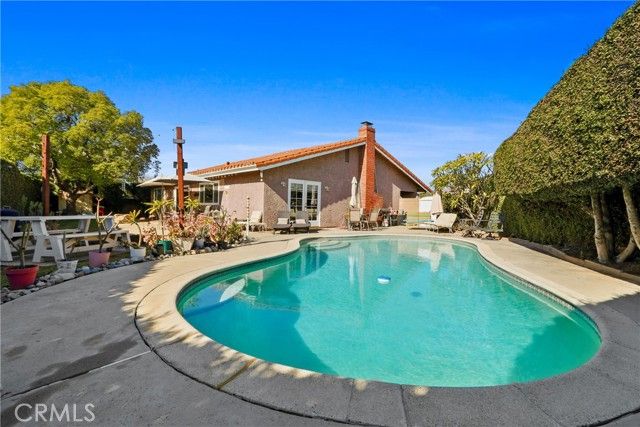 104 N Mangrove Avenue, Covina, CA 91724