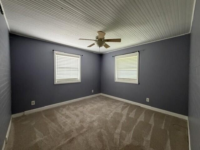 2223 W Oak Street, La Porte, IN 46350