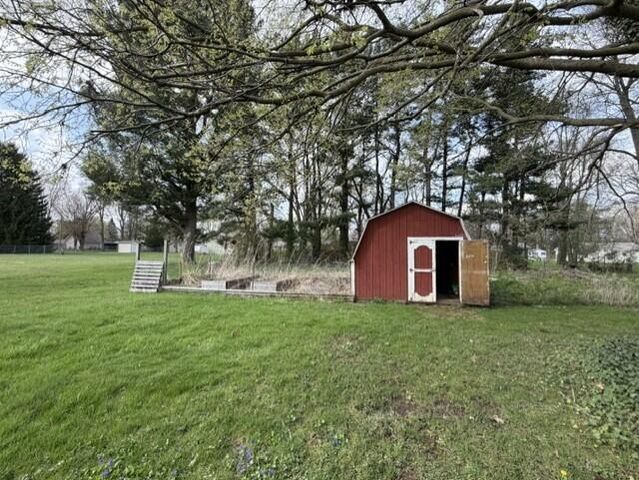2223 W Oak Street, La Porte, IN 46350