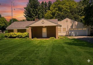 2223 W Oak Street, La Porte, IN 46350