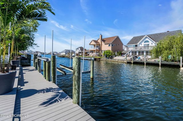 30 Channel Road, Toms River, NJ 08753