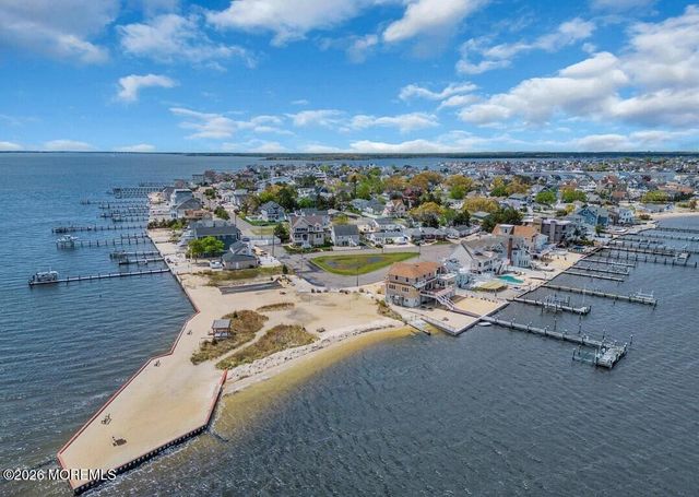 30 Channel Road, Toms River, NJ 08753