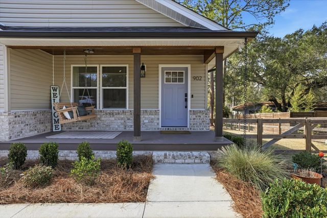 902 CIRCLE Drive, Havana, FL 32333